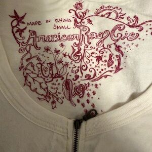 Vintage Y2K American Rag White Sweatshirt with Red Design